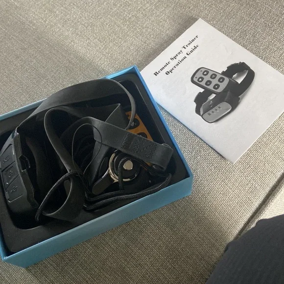 Citronella Dog Training Collar with Remote ControlNot Include Citronella Spray - Picture 8 of 8